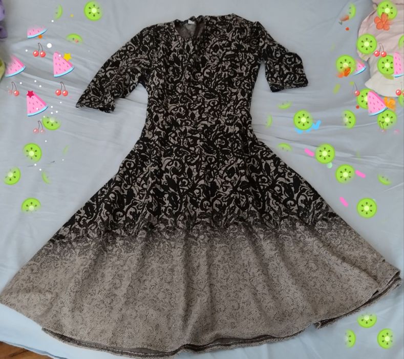 Красива Рокля р-р L