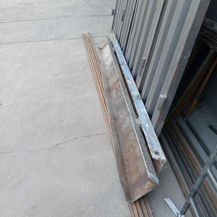 Темир дарвоза сотилади 2.700.0