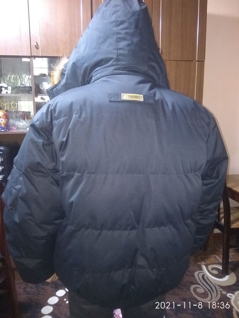 Продаётся мужская тёплая куртка