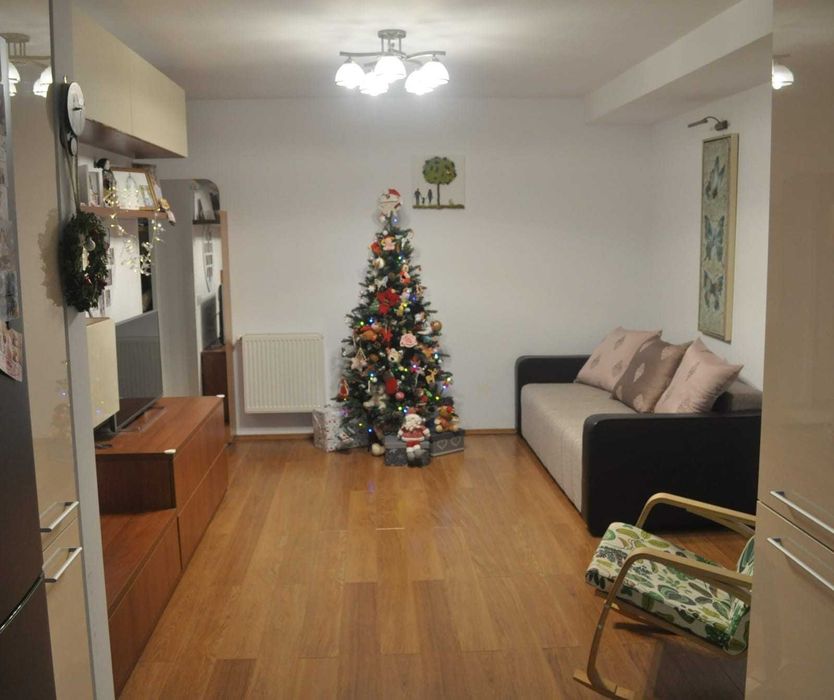 Inchiriez apartament 3 camere+parcare Floresti
