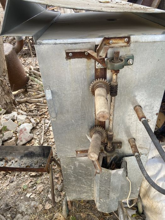 Гриль аппарат срочно срочно срочно всё работает !