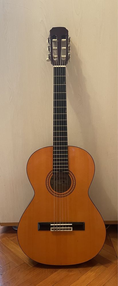 Chitara acustica second hand pentru copiii