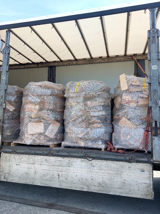Lemn de foc la palet 600 lei. Depozit Sacalaz