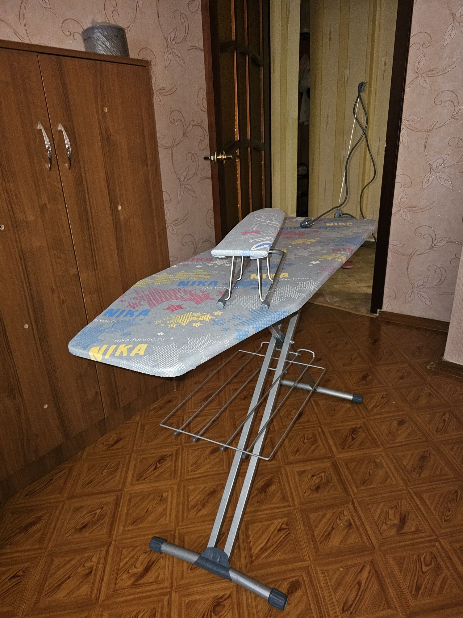 Продам Гладильную Доску в Отличном Состояний