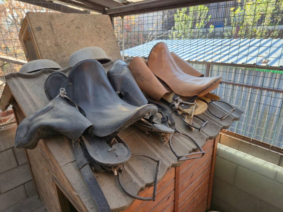 Продам седла (полный набор)