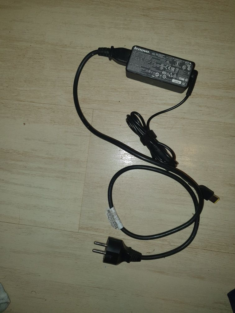 Lenovo incarcato alimentator original 20v 2.25a 45W ADLX45NCC3A