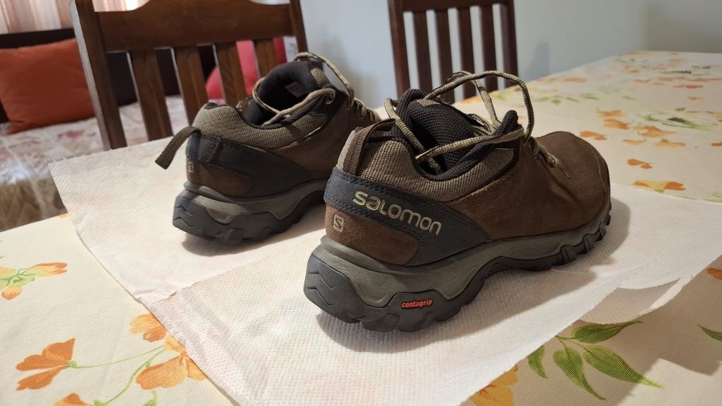 Трекинг планински обувки Salomon, 41-ви номер