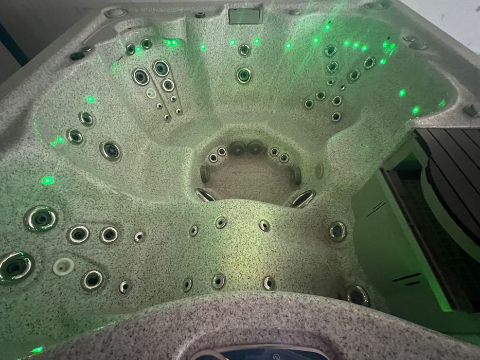 Jacuzzi spa piscină ciubăr Balboa
