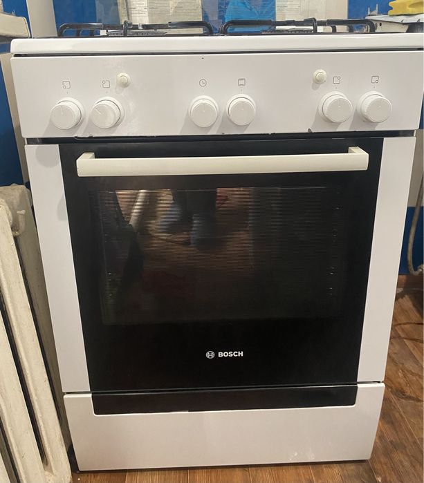 Продам газовую плиту BOSCH