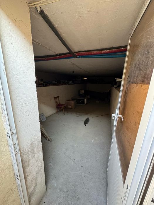 Уй сотилади сопствиник