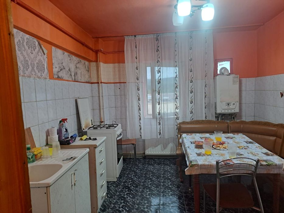 Inchiriez Apartament 2 Camere
