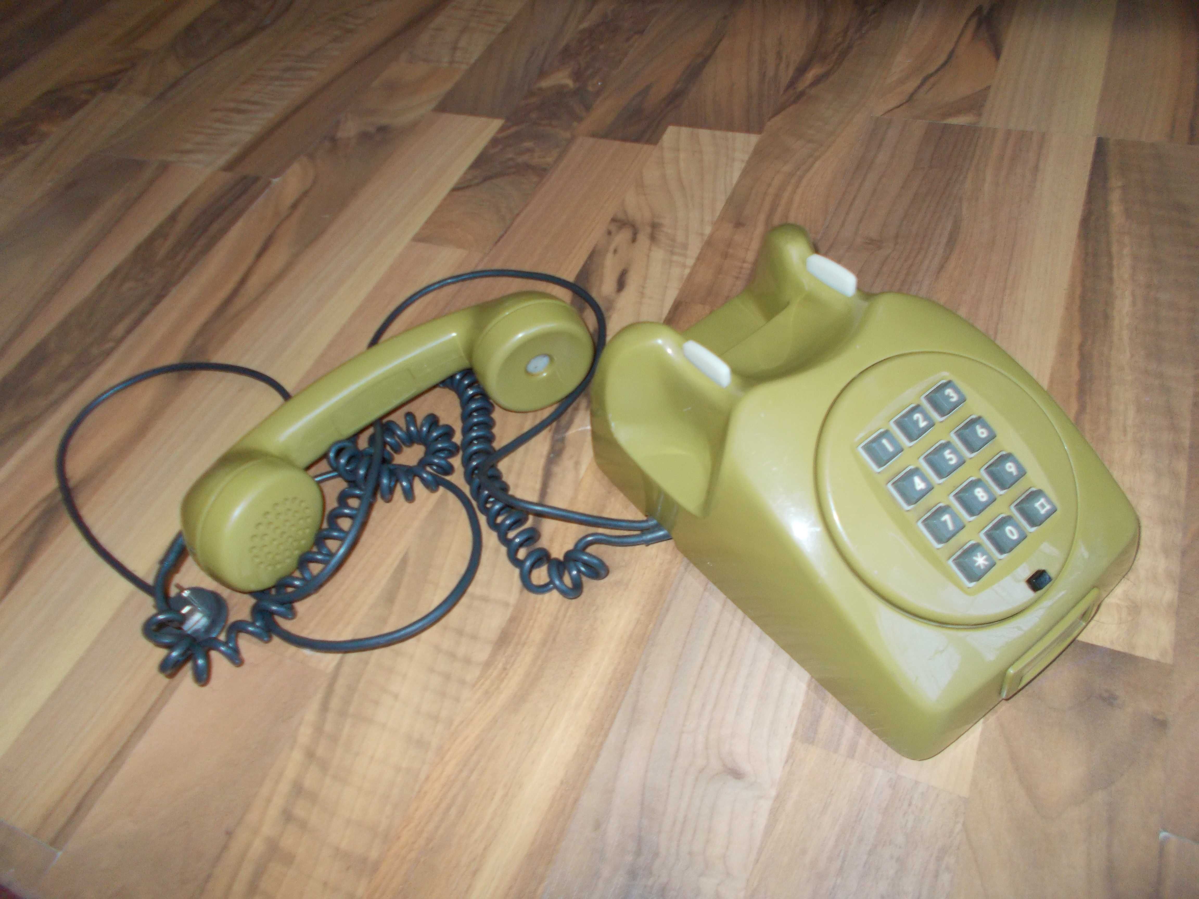 telefon fix vechi,old,vintage, de decor, marca L.M. ericsson GNT f 68