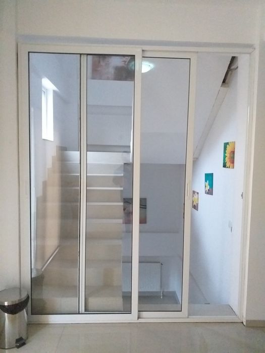 Usa dubla glisanta aluminiu