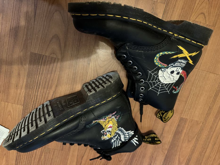 Зимни Обивки Dr. Martens