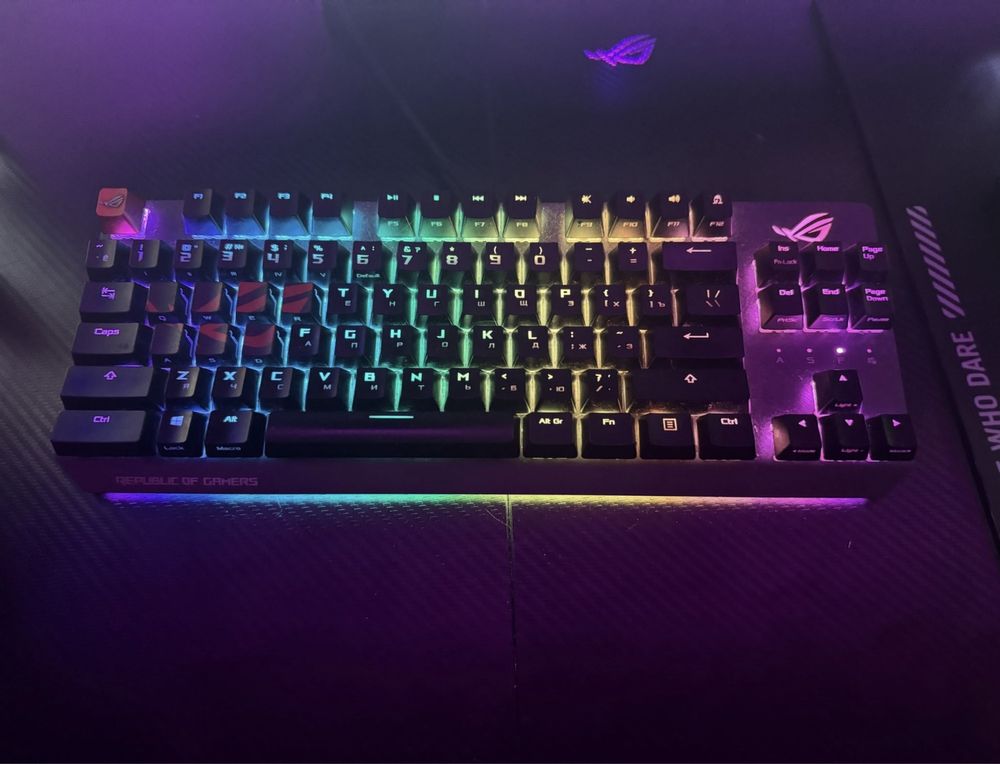Продам клавиатуру ASUS ROG TKL DELUXE