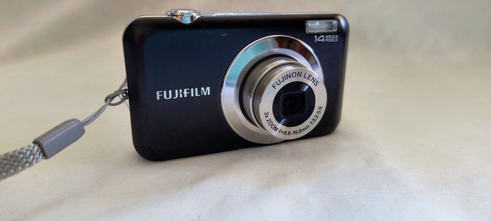 Фотоапарат Fujifilm Finepix JV 150
