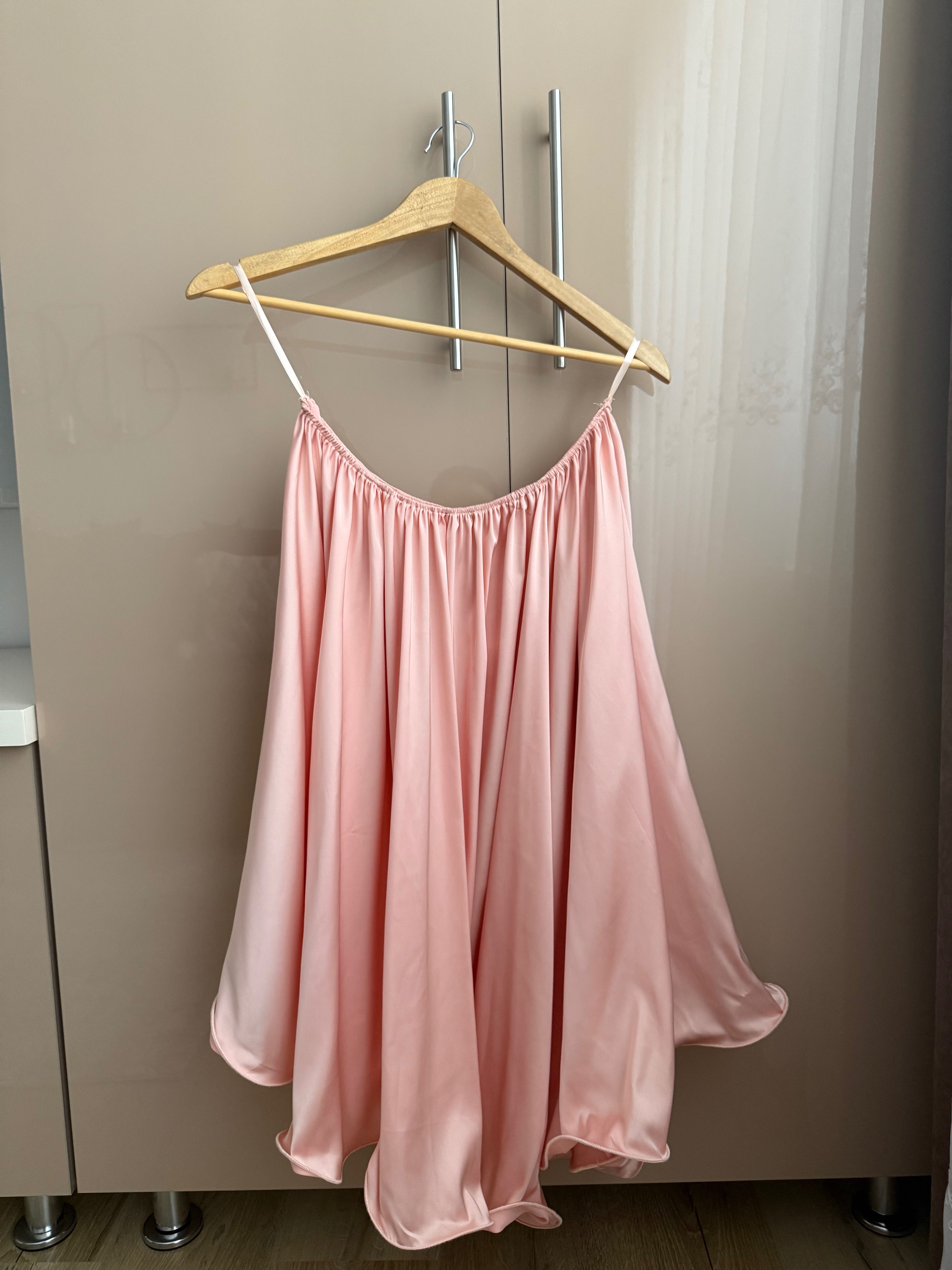 Rochie ESA cu accesoriu în talie