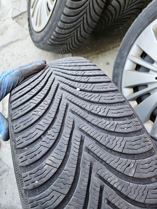 Зимни гуми Michelin джанти с датчици Форд 205 55 16