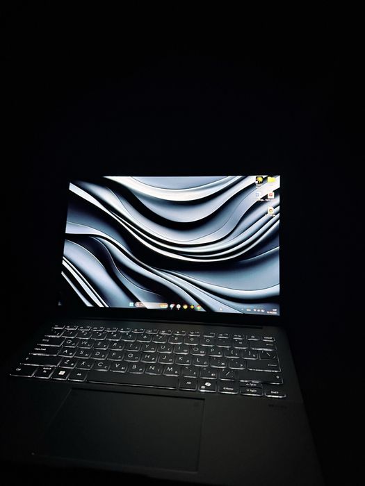 Asus Zenbook ultra 9 H285