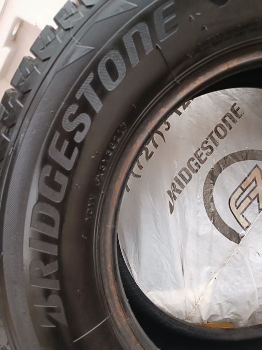 Автошины зимние Bridgestone Blizzak' 215/70/R16