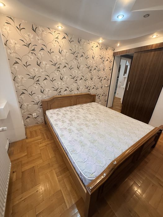 Mobila dormitor lemn masiv