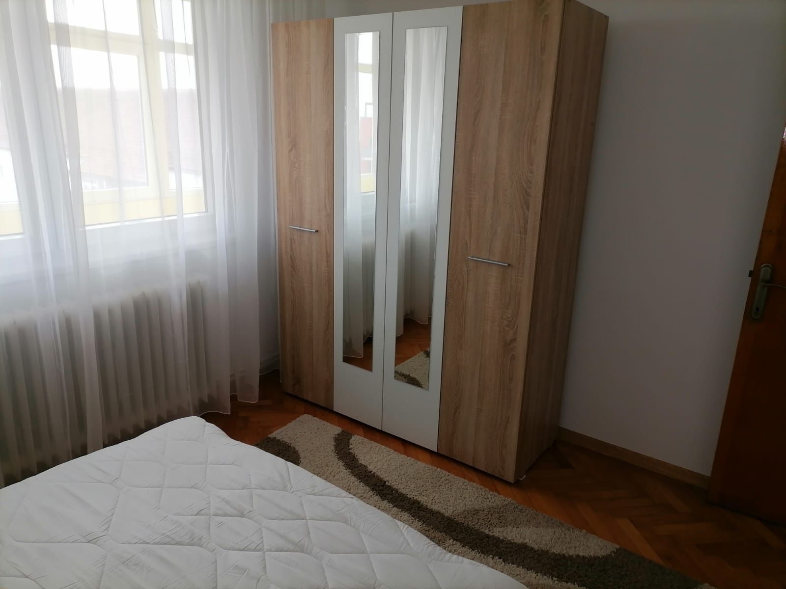 Închirieri apartamente