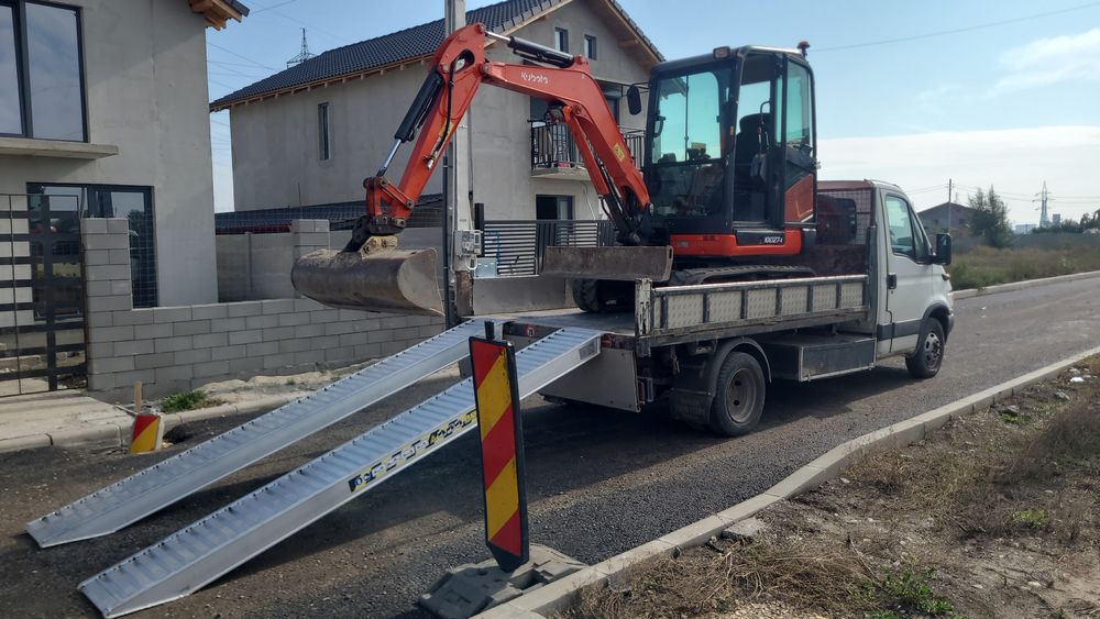 Inchiriez Mini escavator kubota kx027