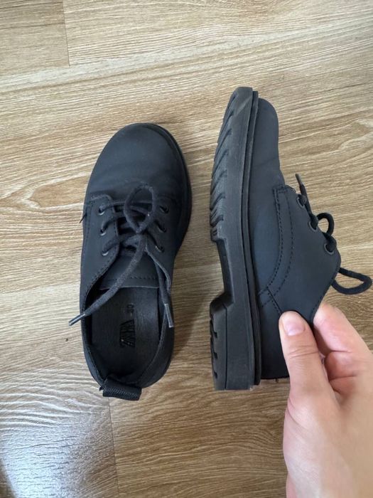 Продается обувь детская 30й размер!