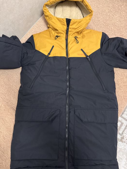 Продам зимнюю куртку