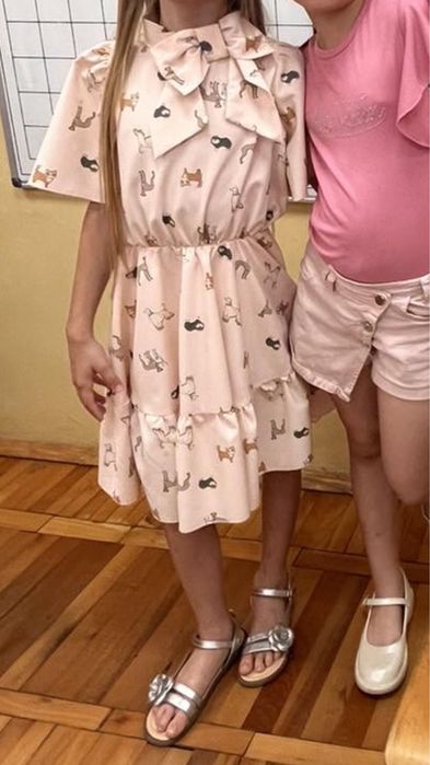 Рокля Contrast , 134 см.