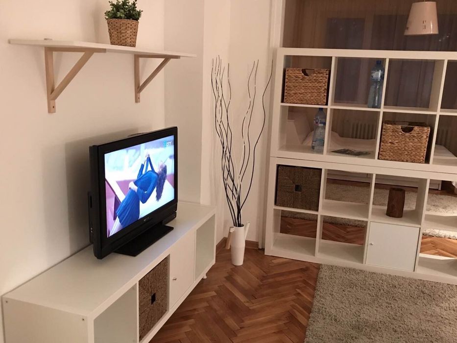 Дава се под наем Тристаен апартамент в София, Център - 87 кв.м за 867 € - Снимка #7