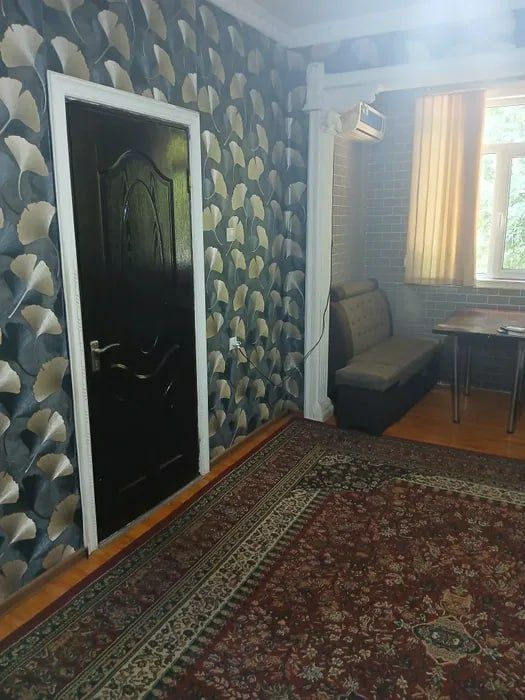 Продаётся 3-комнатная квартира — Чиланзарский район, 18 квартал
Продаё