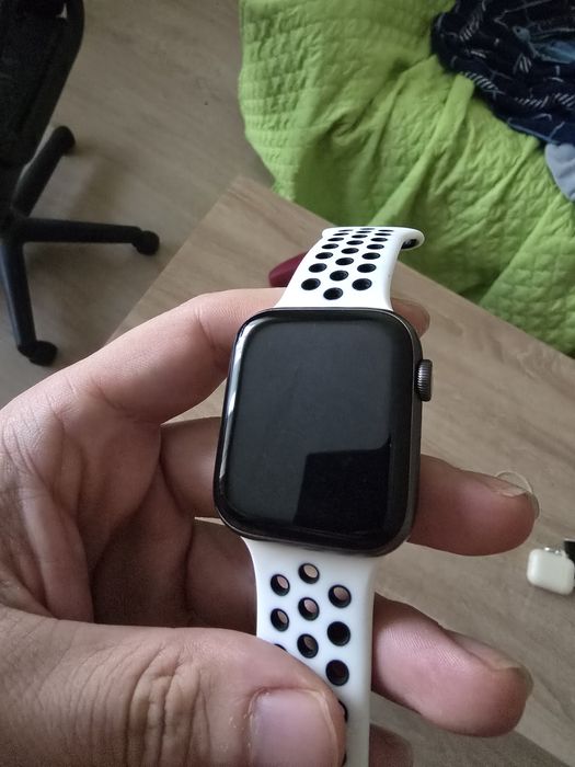 Apple watch 5 series