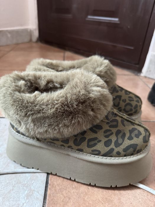 Ghete tip UGG noi 36
