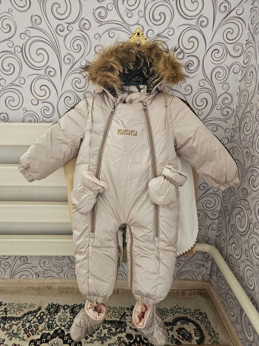 Комбенизон  2 жасқа дейін келеді, двойка куртка шалбармен 2/3 жасқа