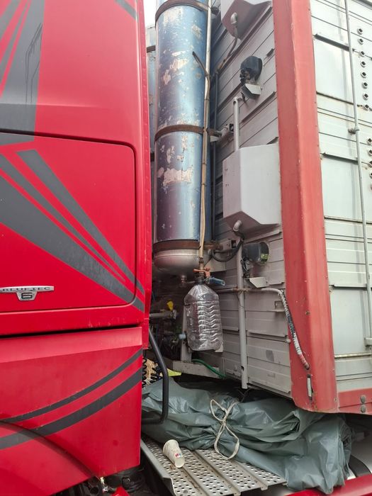 Vând Tir Mercedes Benz model 1851 pt transport animale vii