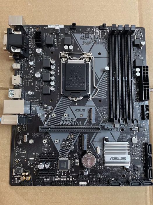 Placa de baza pentru procesor Intel / i3 / i5 / i7