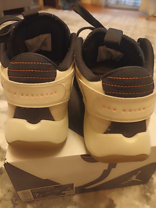 Nike Jordan Luka 2