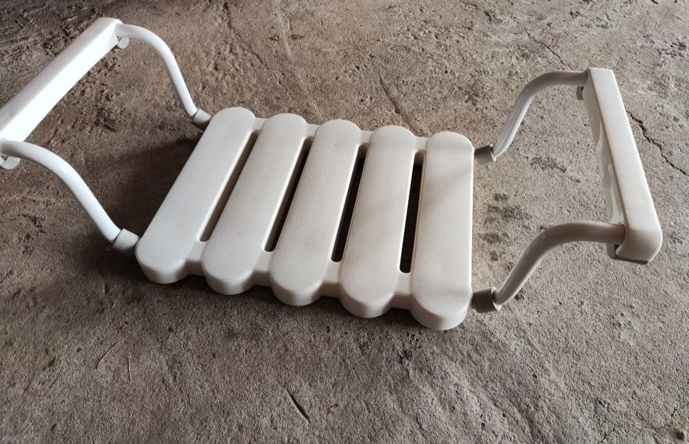 Scaun de cada pentru persoane vârstnice