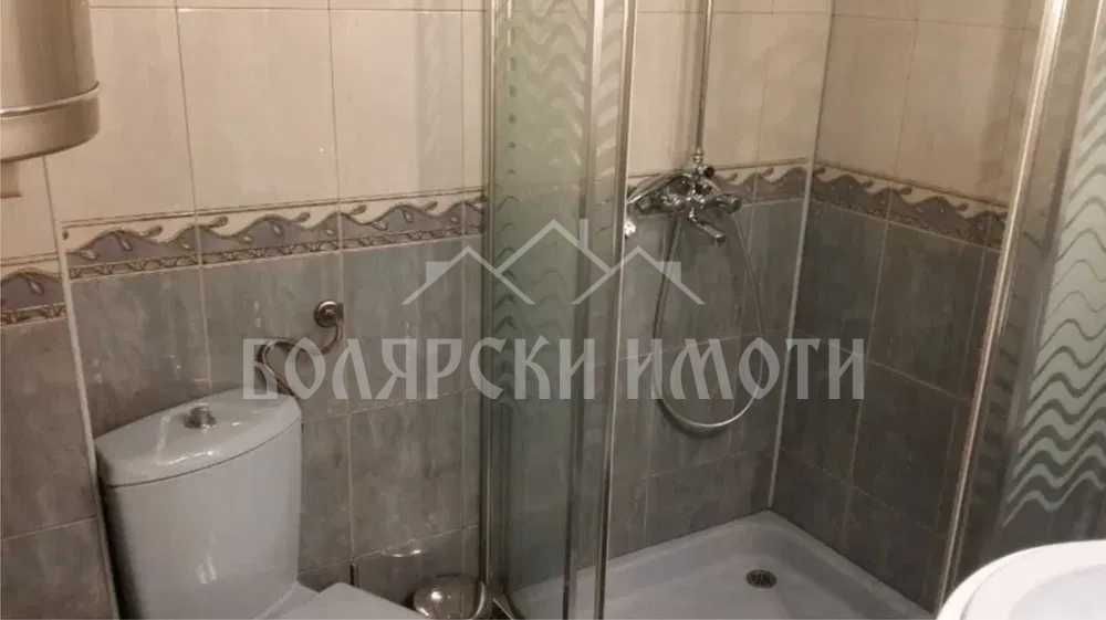 Дава се под наем Тристаен апартамент в Велико Търново, Център - 65 кв.м за 331.5 € - Снимка #9