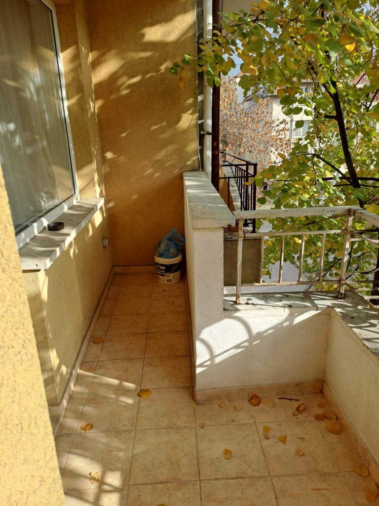 Дава се под наем Тристаен апартамент в Варна, Колхозен пазар - 85 кв.м за 510 € - Снимка #4