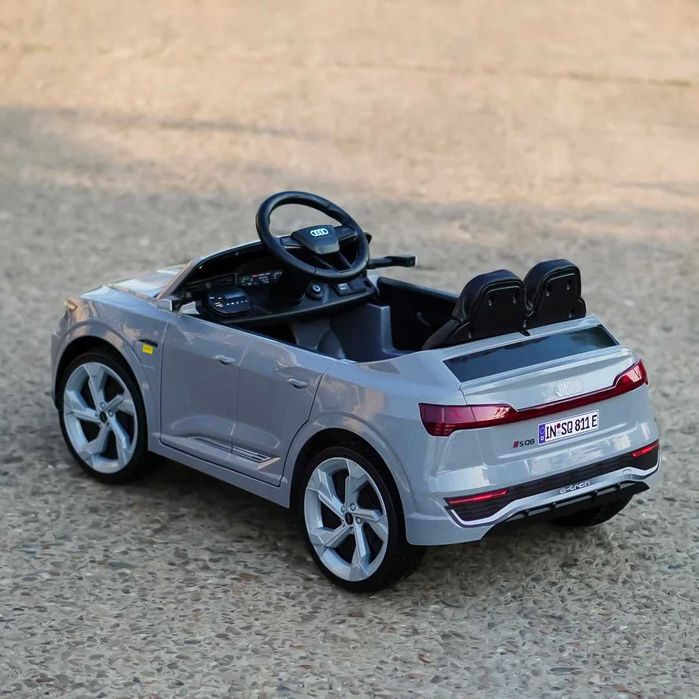 Masinuta electrica copii, Audi SQ8, 70W, 12V, roti moi scaun tapitat