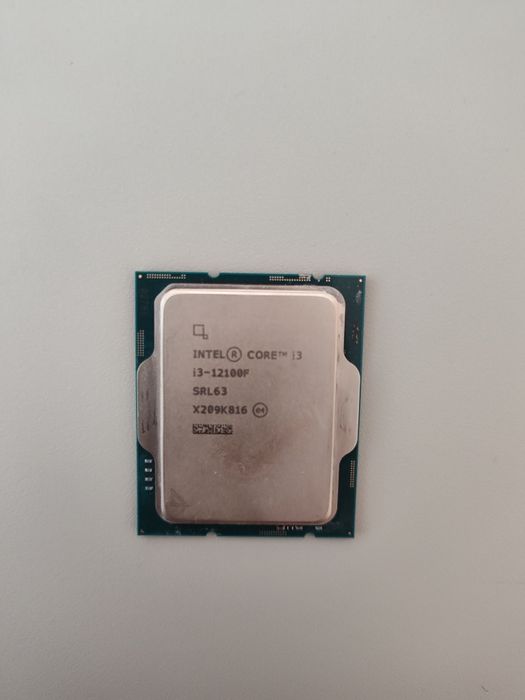 procesor Intel i3 12100F