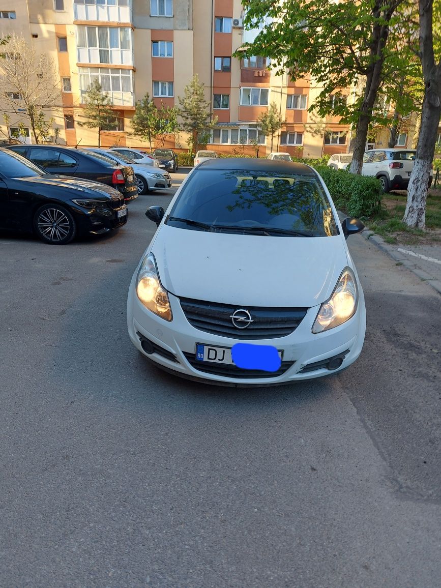 Opel Corsa D 08.2010 benzina 1.4 euro 5