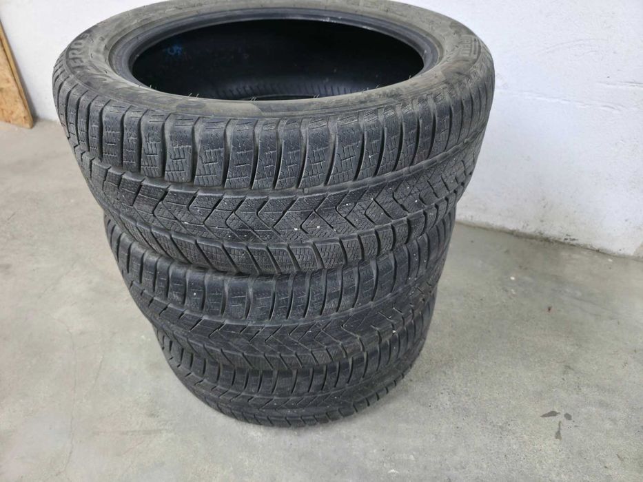 Зимни Гуми Pirelli Sottozero 3 245/45/18 XL 3 броя