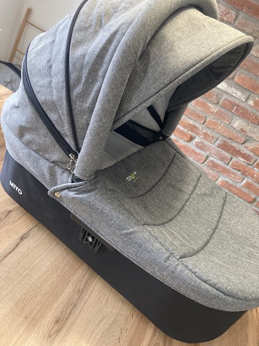 Carucior 3 in 1 + genata + huse de iarna