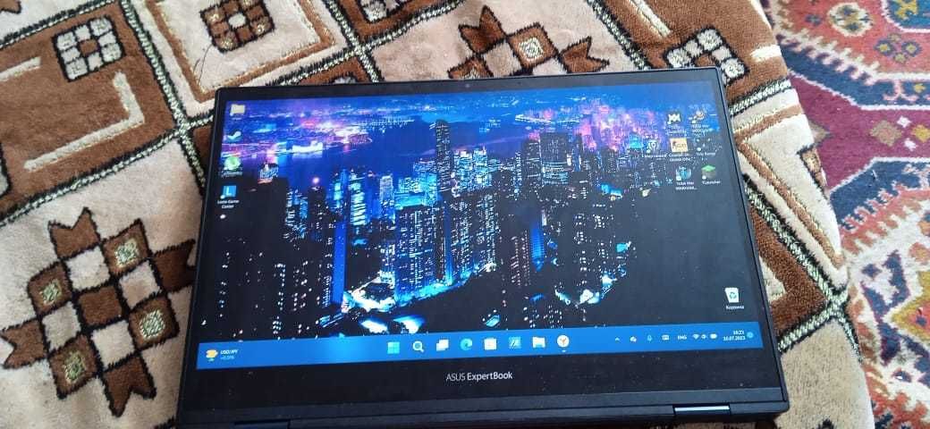 ASUS vivobook ExpertBook 512