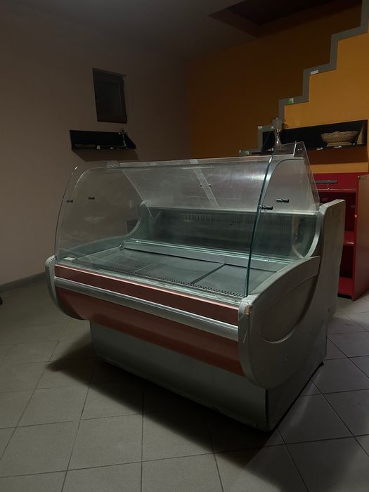 Vitrină-frigider frigorific de magazin