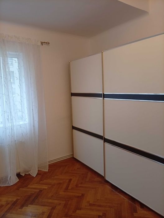 Titulescu Calea Grivitei apartament in vila 200 m metrou Basarab