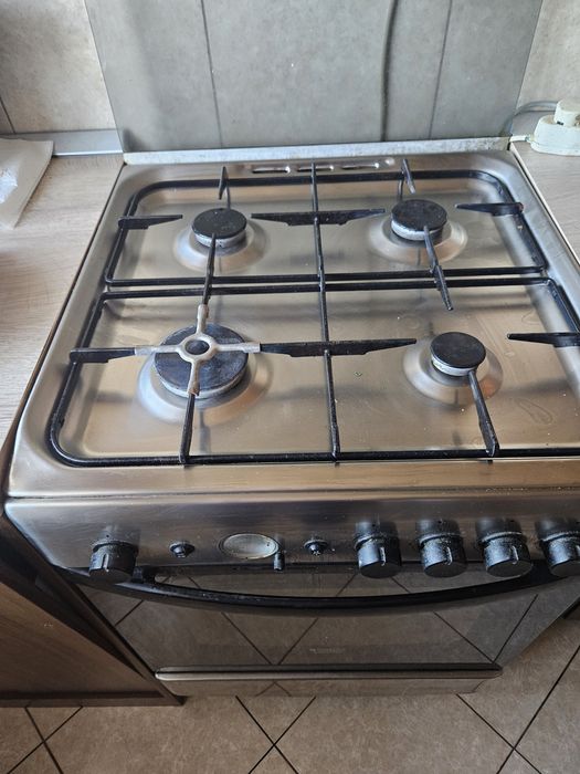 Vand aragaz inox Ariston